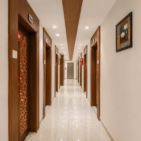 Townhouse Oak Central Bus Station Rajkot Formerly Simran Raghuveer-3