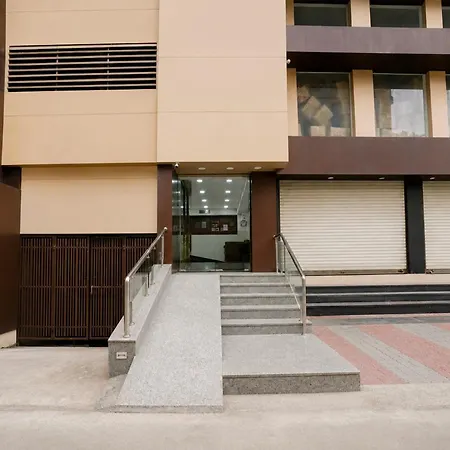 Townhouse Oak Central Bus Station Rajkot Formerly Simran Raghuveer-2